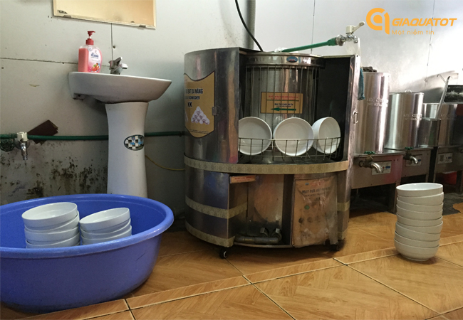Máy rửa bát công nghiệp tại Hải Phòng